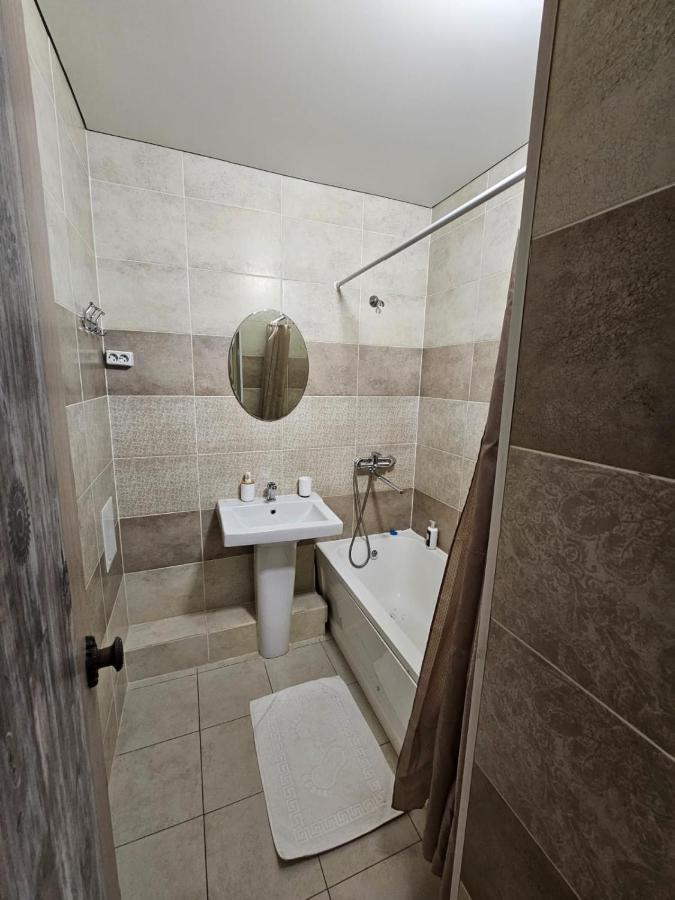Apartment On Constantin Negruzzi Κισινάου Εξωτερικό φωτογραφία