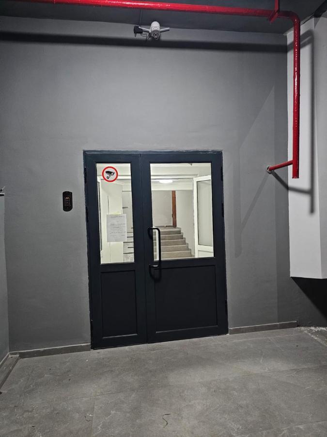 Apartment On Constantin Negruzzi Κισινάου Εξωτερικό φωτογραφία